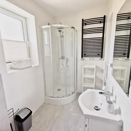 Finska * غدينيا